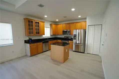 1751 SW 154th Path Miami FL 33185