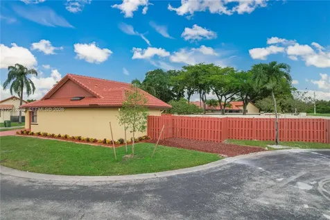 11301 SW 4th Street Pembroke Pines FL 33025