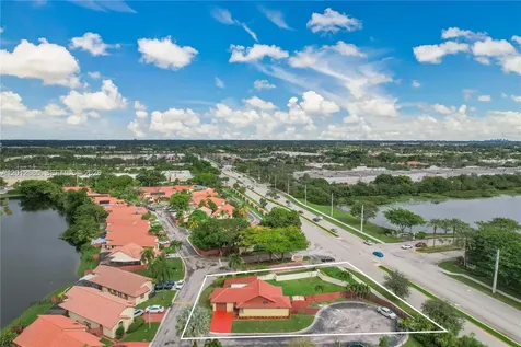 11301 SW 4th Street Pembroke Pines FL 33025