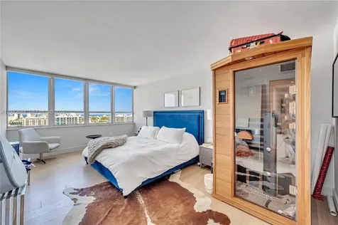 11 Island Avenue Miami Beach FL 33139