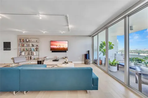 11 Island Avenue Miami Beach FL 33139
