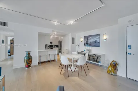 11 Island Avenue Miami Beach FL 33139