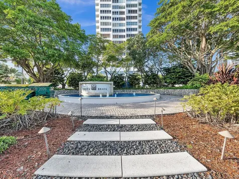 11 Island Avenue Miami Beach FL 33139