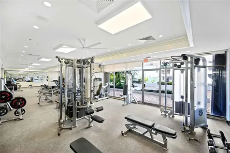 11 Island Avenue Miami Beach FL 33139