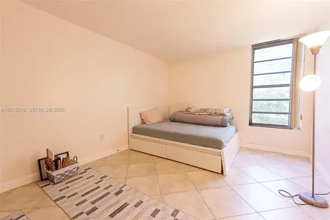 8870 Fontainebleau Boulevard Miami FL 33172