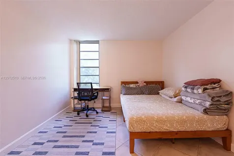 8870 Fontainebleau Boulevard Miami FL 33172