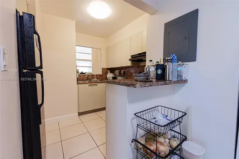 8870 Fontainebleau Boulevard Miami FL 33172