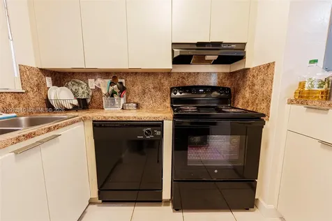 8870 Fontainebleau Boulevard Miami FL 33172