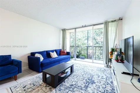 8870 Fontainebleau Boulevard Miami FL 33172