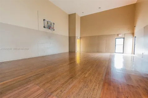 8870 Fontainebleau Boulevard Miami FL 33172