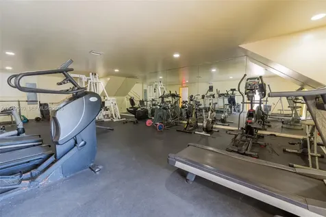 8870 Fontainebleau Boulevard Miami FL 33172