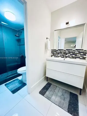 100 Lincoln Road Miami Beach FL 33139