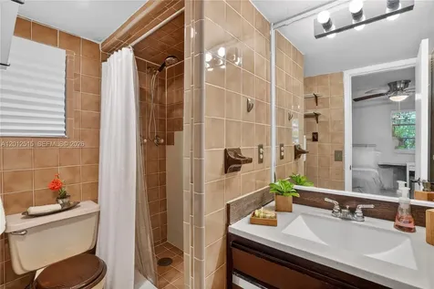 Guest House San Miguel Coral Gables FL 33134