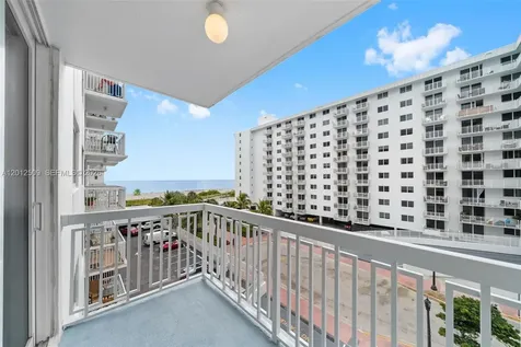 401 Ocean Drive Miami Beach FL 33139