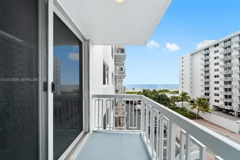 401 Ocean Drive Miami Beach FL 33139