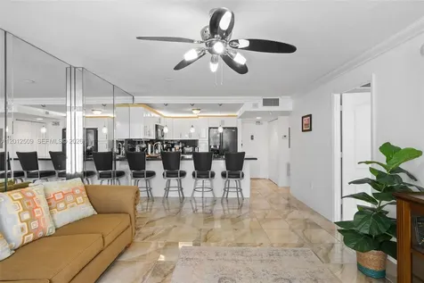 401 Ocean Drive Miami Beach FL 33139