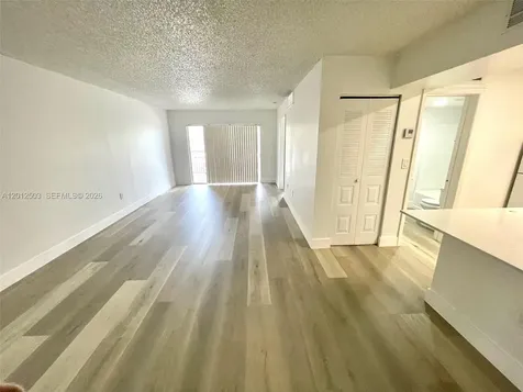 15201 SW 80th Street Miami FL 33193
