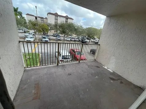 15201 SW 80th Street Miami FL 33193