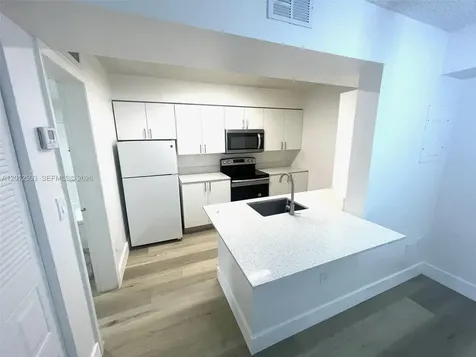 15201 SW 80th Street Miami FL 33193