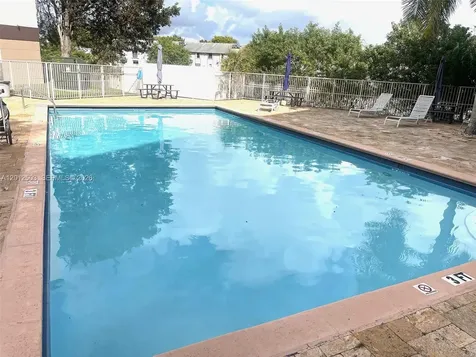 15201 SW 80th Street Miami FL 33193