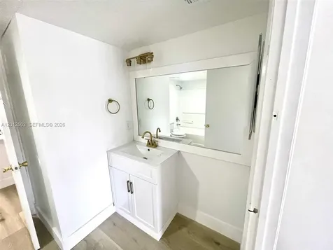 15201 SW 80th Street Miami FL 33193