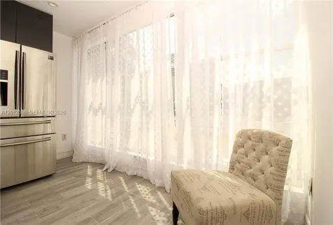17560 Atlantic Boulevard Sunny Isles Beach FL 33160