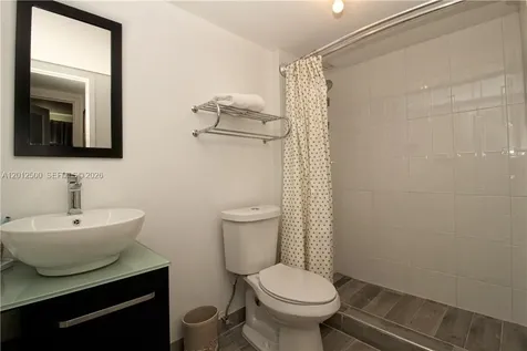 17560 Atlantic Boulevard Sunny Isles Beach FL 33160