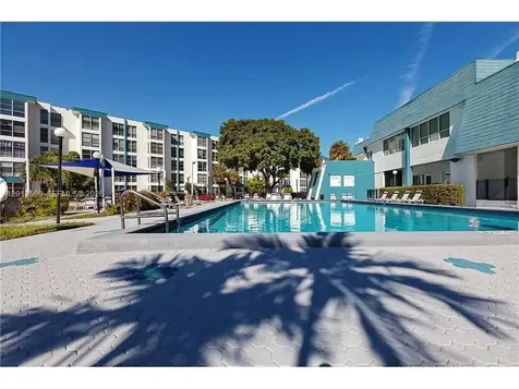 17560 Atlantic Boulevard Sunny Isles Beach FL 33160