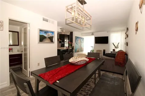 17560 Atlantic Boulevard Sunny Isles Beach FL 33160