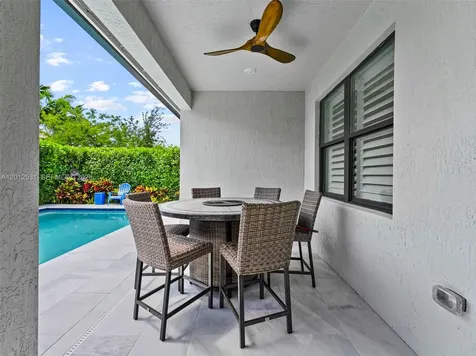 4460 Waterside Drive Oakland Park FL 33309