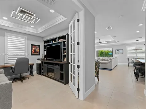 4460 Waterside Drive Oakland Park FL 33309