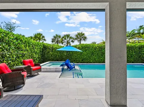 4460 Waterside Drive Oakland Park FL 33309