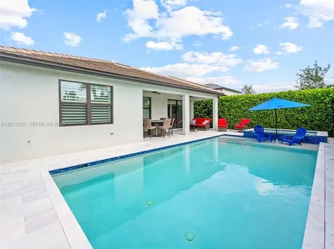 4460 Waterside Drive Oakland Park FL 33309