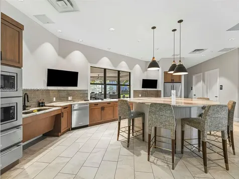 4460 Waterside Drive Oakland Park FL 33309