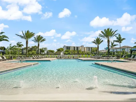 4460 Waterside Drive Oakland Park FL 33309