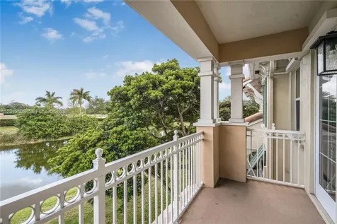4025 Cascada Circle Cooper City FL 33024