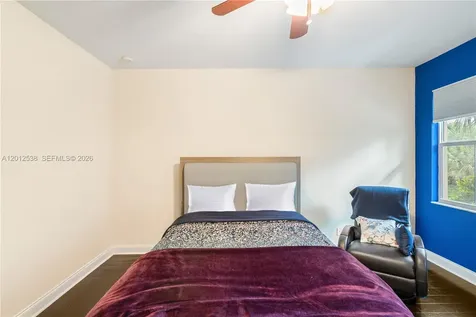 4025 Cascada Circle Cooper City FL 33024