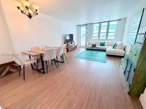 100 Lincoln Road Miami Beach FL 33139