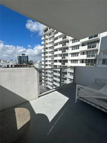 100 Lincoln Road Miami Beach FL 33139