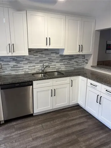 9810 NW 10th Street Pembroke Pines FL 33024