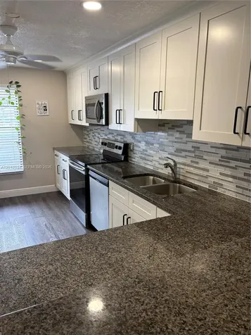 9810 NW 10th Street Pembroke Pines FL 33024