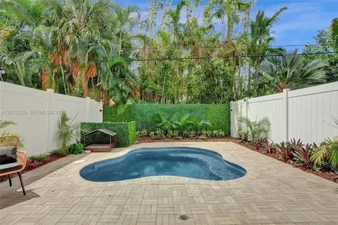 2708 NE 30th Place Fort Lauderdale FL 33306