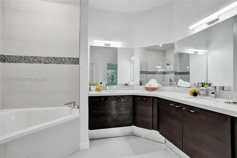 2708 NE 30th Place Fort Lauderdale FL 33306