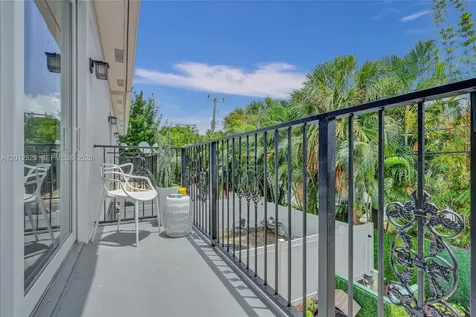 2708 NE 30th Place Fort Lauderdale FL 33306