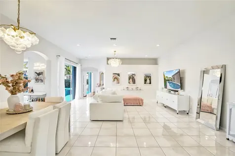 6928 NW 33rd Street Margate FL 33063