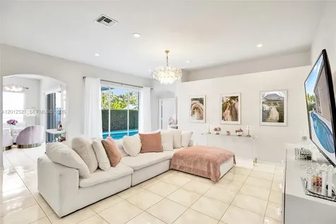 6928 NW 33rd Street Margate FL 33063