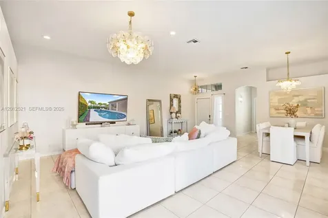 6928 NW 33rd Street Margate FL 33063
