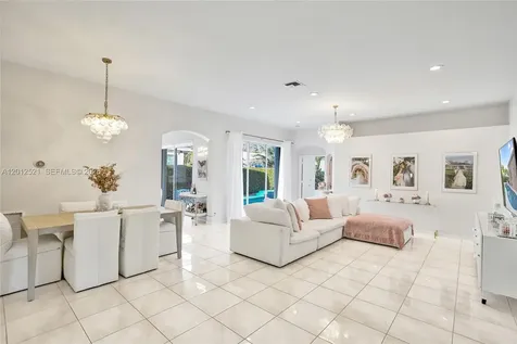 6928 NW 33rd Street Margate FL 33063
