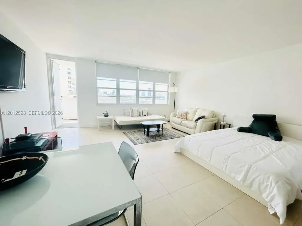 100 Lincoln Road Miami Beach FL 33139