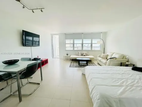 100 Lincoln Road Miami Beach FL 33139